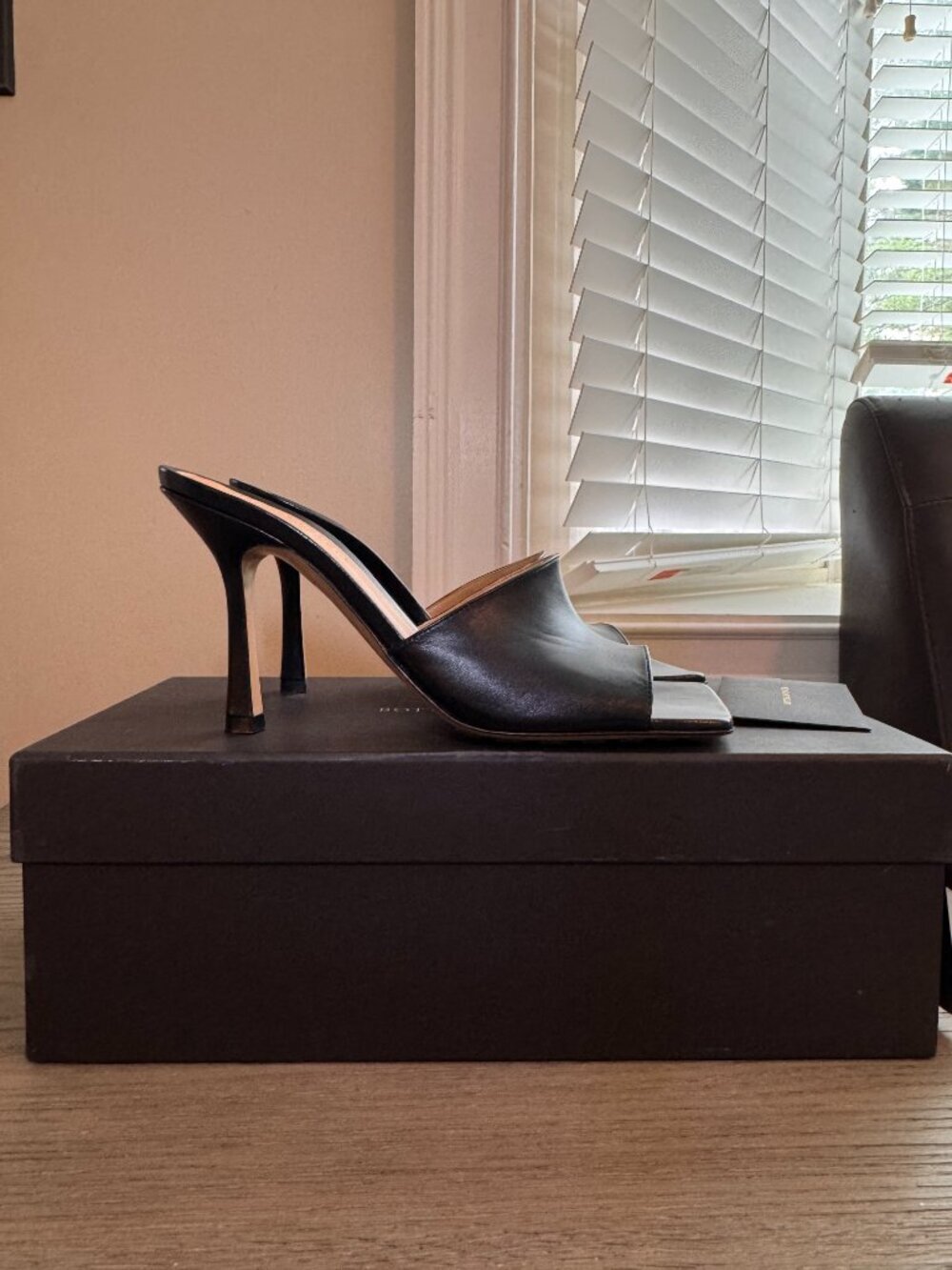 Bottega Veneta Stretch Mule 90 Black Leather Heels 36.5 Like New Worn Once - Picture 5 of 7